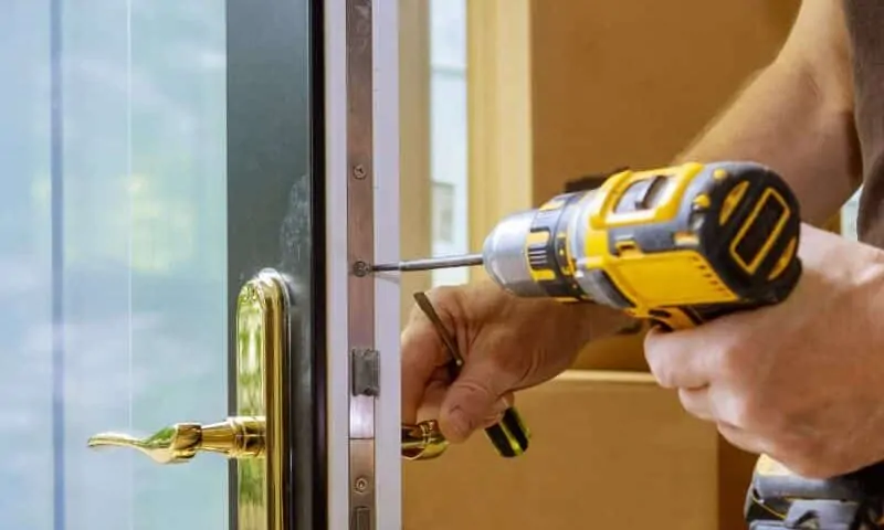 Cuales son los cerrajeros mas recomendados para cambio de cerraduras en Castelldefels 800x480 - ¿Cuáles son los cerrajeros más recomendados para cambio de cerraduras en Castelldefels?