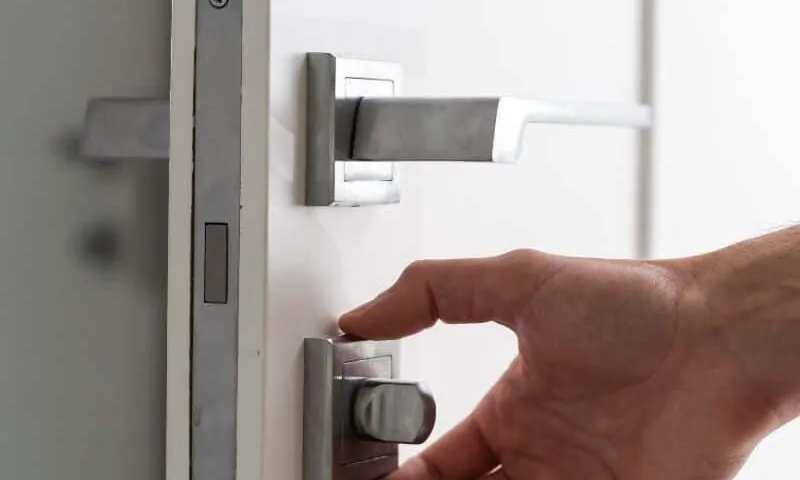 Que cerrajeros en Castelldefels ofrecen cambios de cerraduras de forma rapida 800x480 - ¿Qué cerrajeros en Castelldefels ofrecen cambios de cerraduras de forma rápida?